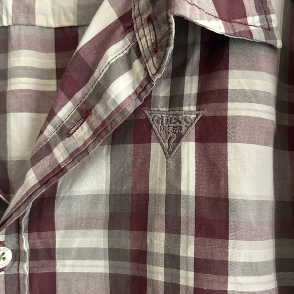 Guess Maroon and White Plaid Casual Shirt XL Embroidered - Picture 9 of 16